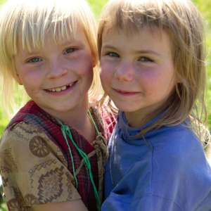 kids, siblings, children, parenting, friends